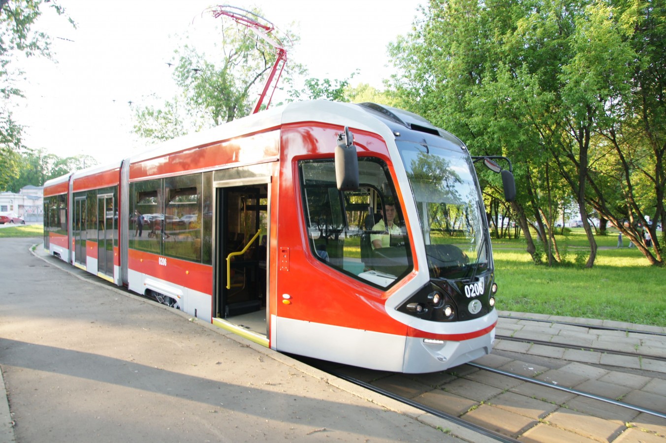 Трамвай "Богатырь М" 71-923М